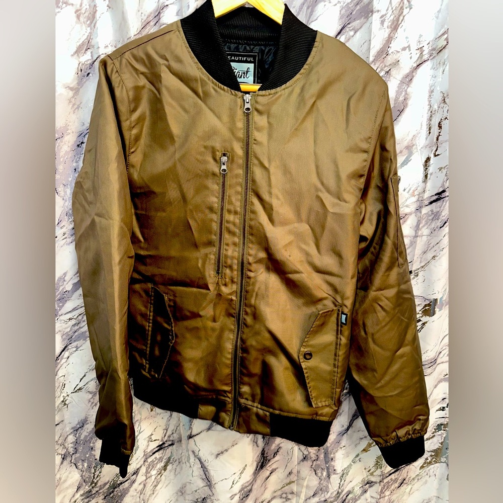 Beautiful Giant 90’s Vintage style Brown/olive green Bomber Jacket women L